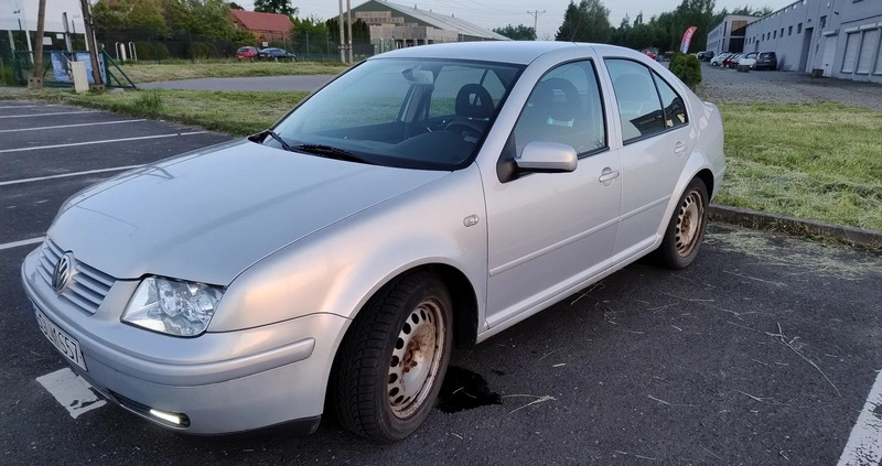 Volkswagen Bora cena 8900 przebieg: 261800, rok produkcji 1999 z Knurów małe 191